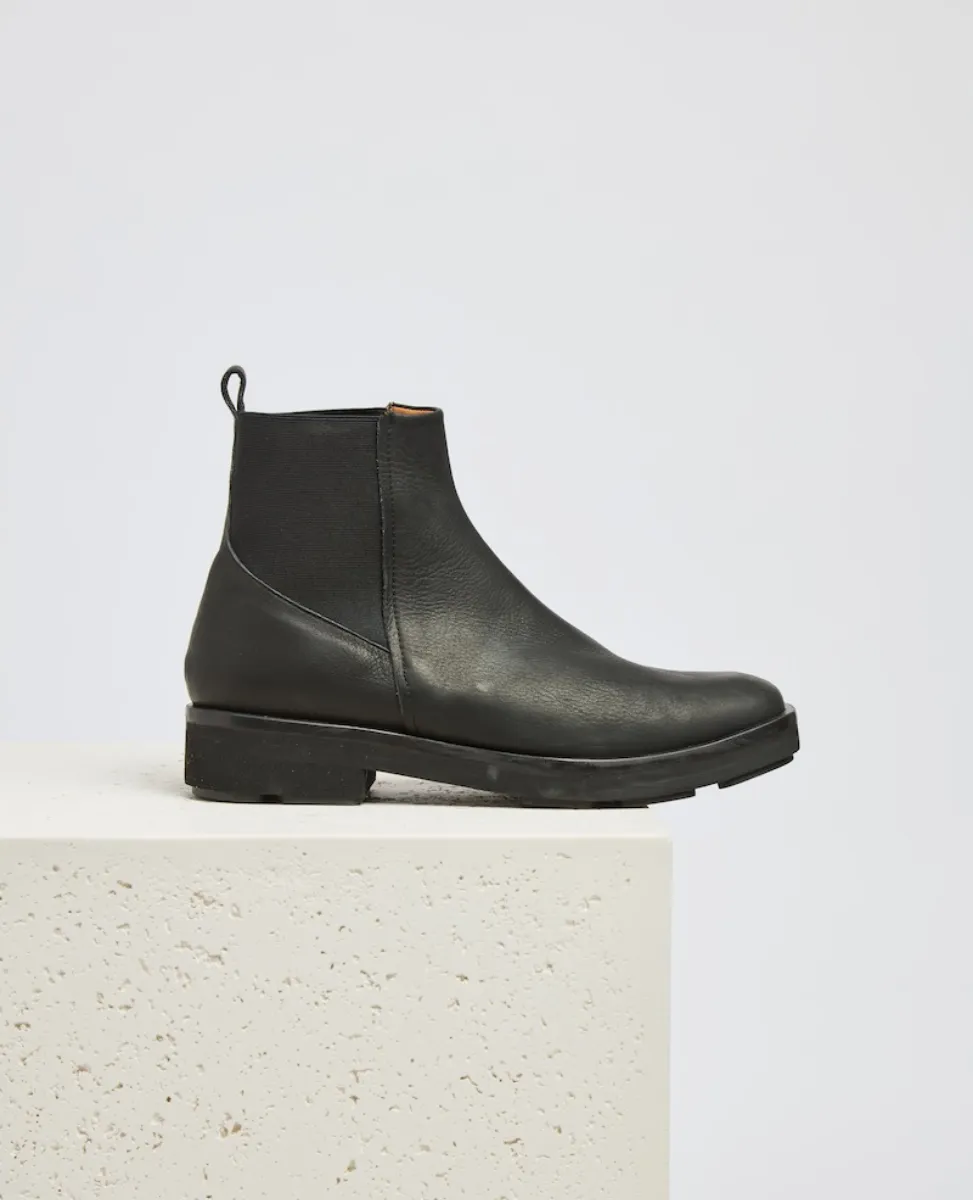 Leggera Boot
