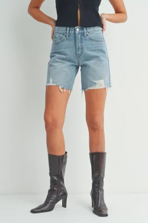 SELENA SLIGHTLY DISTRESSED DENIM SHORTS