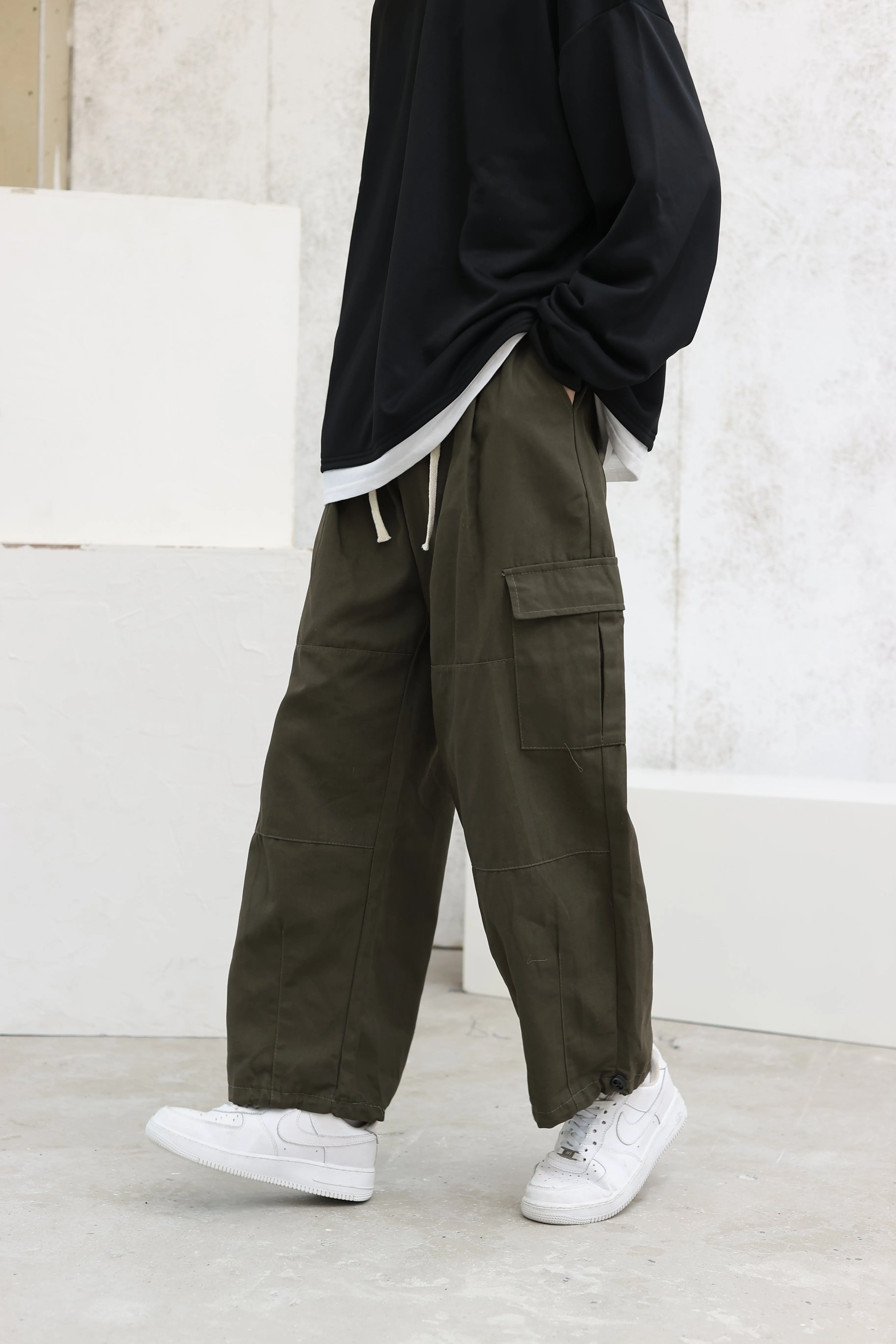 Wide Leg Cargo Pants