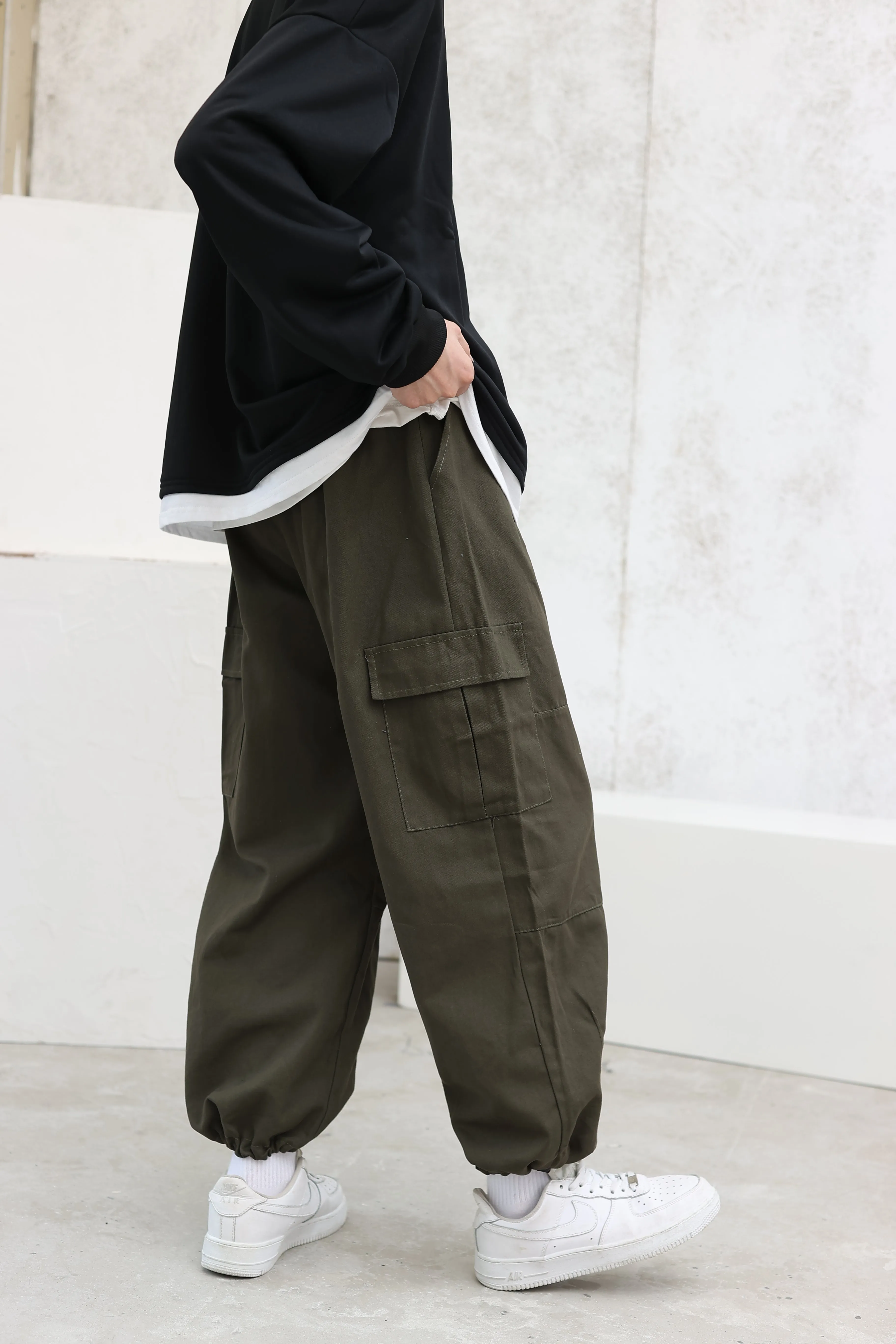 Wide Leg Cargo Pants